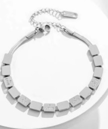 NiiNa（ニーナ）の「【NiiNa】LOVEブロックブレスレット（チタンスチール使用）（ブレスレット）」
