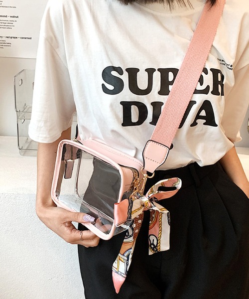 Amulet(アミュレット)の「スカーフ付きクリアバッグ(ショルダーバッグ・レディース・ピンク/ブラック/パープル/イエロー/グリーン/ホワイト・FREE)」の6枚目の写真