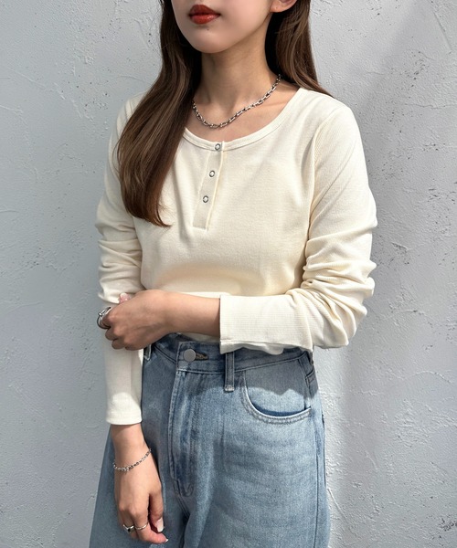 apres jour mignon（アプレジュールミニョン）の「ヘンリーネックリブプルオーバー【ZOZOTOWN限定アイテム】（Tシャツ/カットソー・レディース・ネイビー/レッド/アイボリー/その他・フリー/X-LARGE）」の7枚目の写真