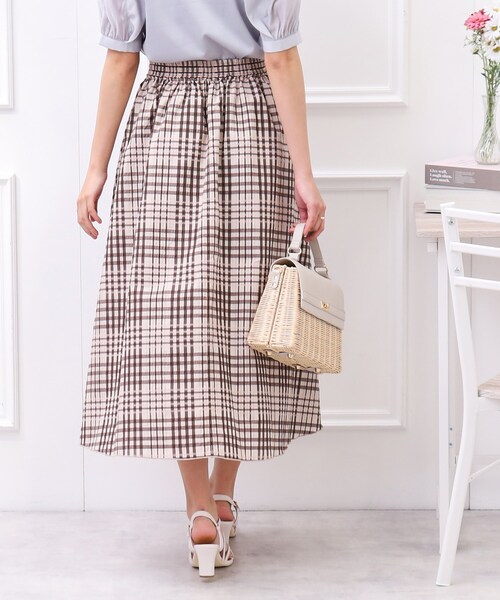 couture brooch（クチュールブローチ）の「◆シアーサッカーチェックスカート（スカート・レディース・ベージュ系1/アイボリー系1・38/40/42）」の12枚目の写真