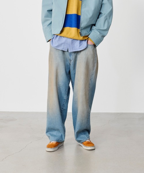 BEAMS(ビームス)の「ワイドストレート デニムパンツ(デニムパンツ・メンズ・ベージュ/インディゴブルー/ブルー系その他4/ブラック/ブルー系その他3/ロイヤルブルー/チャコールグレー/ブルー・S/XL/M/L)」の1枚目の写真