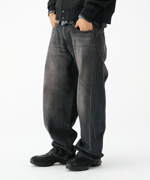 BEAMS(ビームス)の「ワイドストレート デニムパンツ(デニムパンツ・メンズ・ベージュ/インディゴブルー/ブルー系その他4/ブラック/ブルー系その他3/ロイヤルブルー/チャコールグレー・S/XL/M/L)」の1枚目の写真