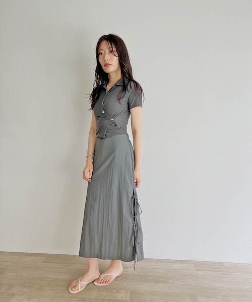 ISOOK(アイスー)の「【ZOZO限定】Asymmetry 2way rib polo shirt / アシンメトリー2wayリブポロシャツ(ポロシャツ・レディース・ブラック/チャコール・FREE)」の20枚目の写真