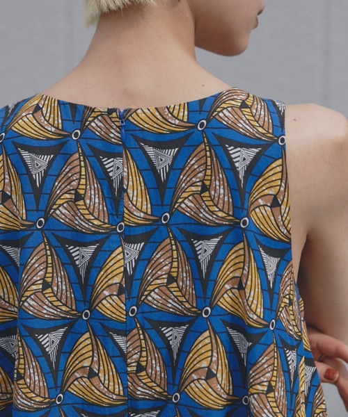 ROSE BUD（ローズバッド）の「アフリカンプリントワンピース（ワンピース・レディース・グリーン/ブルー・FREE）」の7枚目の写真