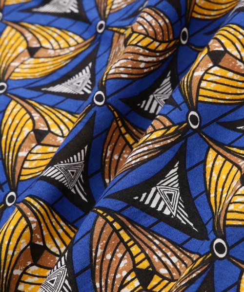 ROSE BUD（ローズバッド）の「アフリカンプリントワンピース（ワンピース・レディース・グリーン/ブルー・FREE）」の4枚目の写真