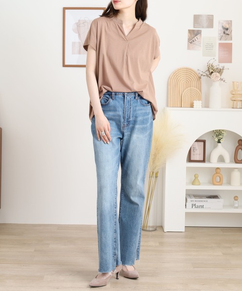 atONE(アットワン)の「atONE スキッパーブラウス風カットソー(Tシャツ/カットソー・レディース・ホワイト/テラコッタ/ライトブラウン/ブラック/カーキ/ピンクベージュ/ミント・M-L/LL~3L/4L~5L)」の21枚目の写真
