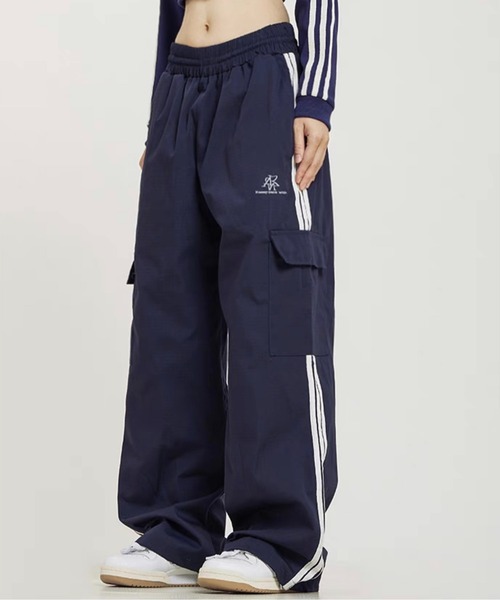 ROOPTOKYO(ループトウキョウ)の「サイドラインカーゴパンツ(カーゴパンツ・レディース・ブラック/ネイビー/レッド/ブルー・S/M/L)」の8枚目の写真