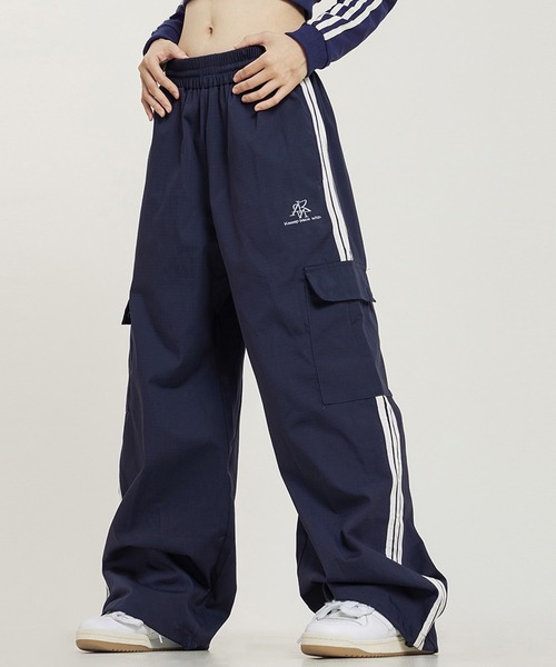 ROOPTOKYO(ループトウキョウ)の「サイドラインカーゴパンツ(カーゴパンツ・レディース・ブラック/ネイビー/レッド/ブルー・S/M/L)」の5枚目の写真