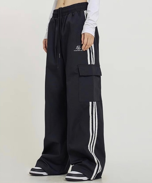 ROOPTOKYO(ループトウキョウ)の「サイドラインカーゴパンツ(カーゴパンツ・レディース・ブラック/ネイビー/レッド/ブルー・S/M/L)」の19枚目の写真