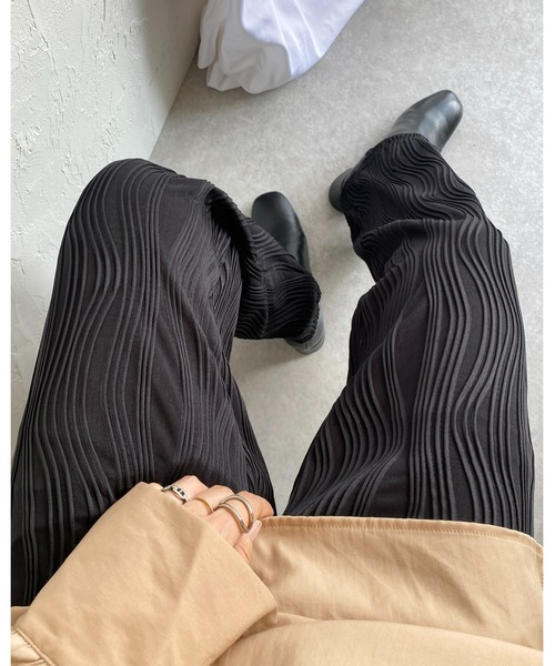 She's Closet（シーズクローゼット）の「ウェーブ波柄ワイドストレートロングプリーツパンツ（その他パンツ・レディース・グレイッシュベージュ/チャコール/ブラック・FREE）」の12枚目の写真