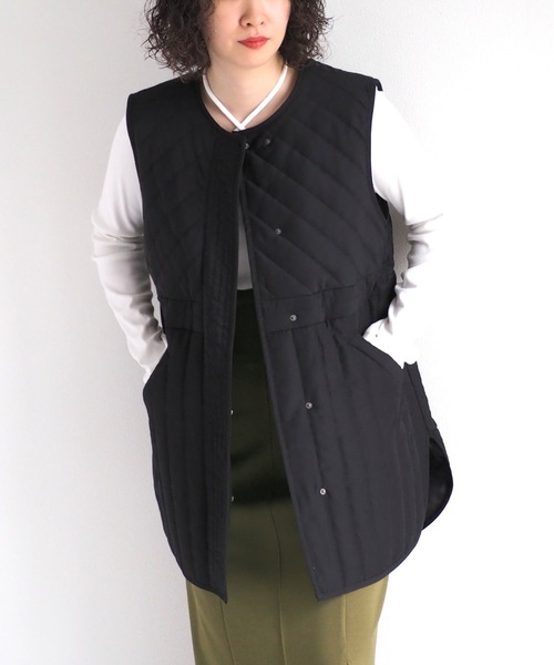 cepo（セポ）の「ドロストキルトベスト（ダウンベスト・レディース・ブラック/ベージュ・M）」の2枚目の写真