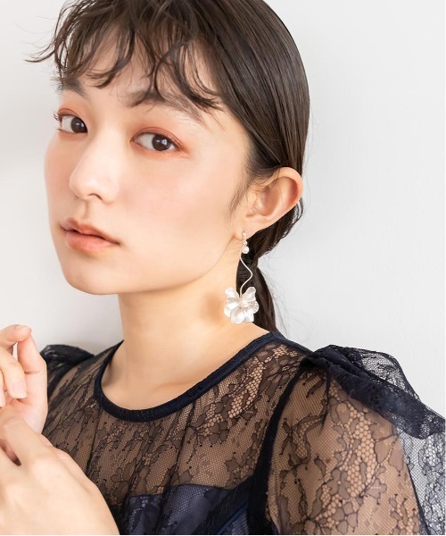RANDA（ランダ）の「ボリュームフラワーピアス（ピアス（両耳用）・レディース・シルバー/ゴールド・FREE）」の5枚目の写真