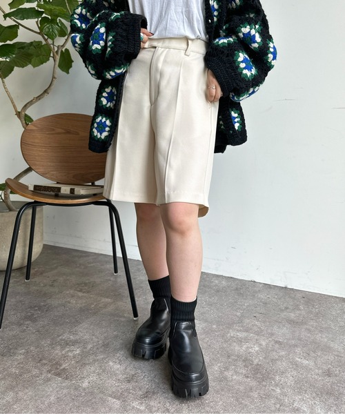 CPCM（シーピーシーエム）の「ワンタックハーフパンツ（その他パンツ・レディース・グレー/アイボリー/ブラック・FREE）」の4枚目の写真