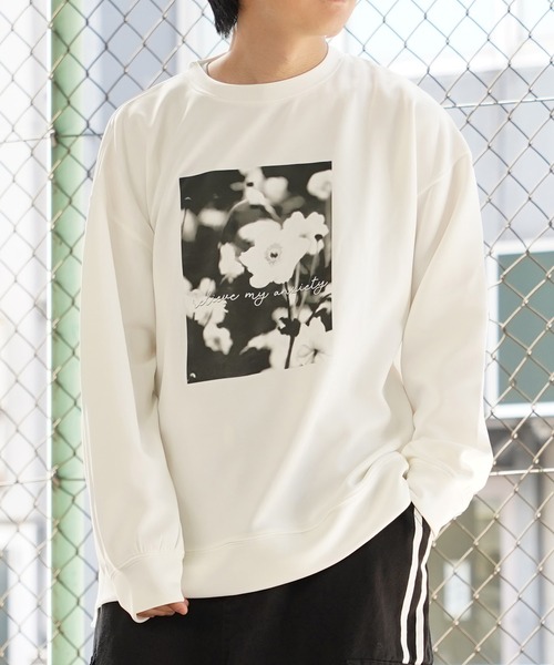 1111clothing(ワンフォークロージング)の「アートフォト 段ボールニット プルオーバー / Art Photo Neoprene Pullover / トレーナー ロンT スウェット ユニセックス(スウェット・メンズ・ホワイト系1/ブラック系3/ホワイト系3/ホワイト系2/グレー系1/ベージュ系2・L/M)」の2枚目の写真