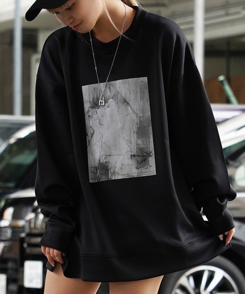 1111clothing(ワンフォークロージング)の「アートフォト 段ボールニット プルオーバー / Art Photo Neoprene Pullover / トレーナー ロンT スウェット ユニセックス(スウェット・メンズ・ホワイト系1/ブラック系3/ホワイト系3/ホワイト系2/グレー系1/ベージュ系2・L/M)」の4枚目の写真