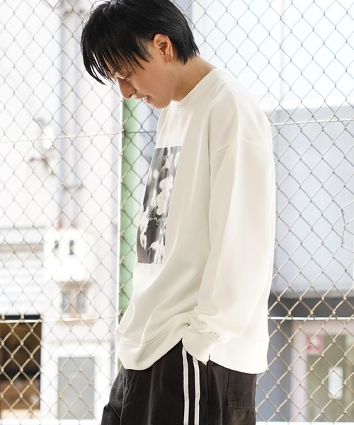 1111clothing(ワンフォークロージング)の「アートフォト 段ボールニット プルオーバー / Art Photo Neoprene Pullover / トレーナー ロンT スウェット ユニセックス(スウェット・メンズ・ホワイト系1/ブラック系3/ホワイト系3/ホワイト系2/グレー系1/ベージュ系2・L/M)」の9枚目の写真