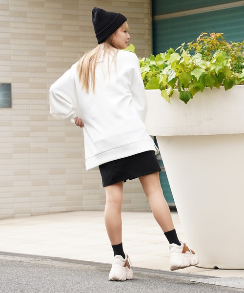 1111clothing(ワンフォークロージング)の「アートフォト 段ボールニット プルオーバー / Art Photo Neoprene Pullover / トレーナー ロンT スウェット ユニセックス(スウェット・メンズ・ホワイト系1/ブラック系3/ホワイト系3/ホワイト系2/グレー系1/ベージュ系2・L/M)」の22枚目の写真