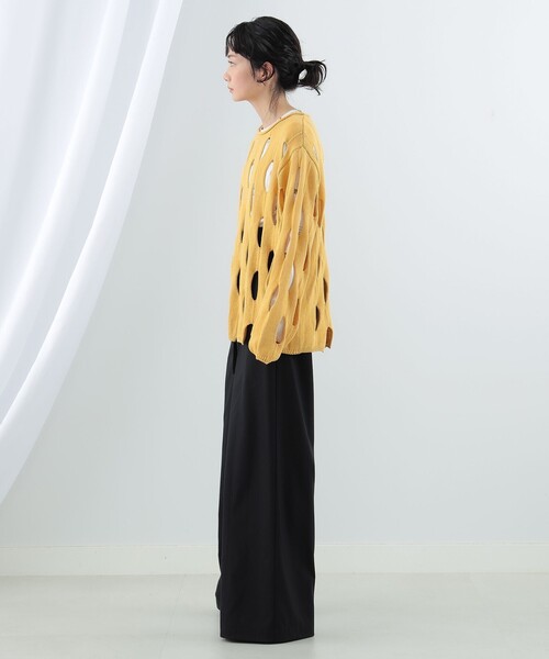Ray BEAMS(レイビームス)の「Ray BEAMS / スラッシュ ニット プルオーバー(ニット/セーター・レディース・イエロー/オフホワイト・ONE SIZE)」の9枚目の写真