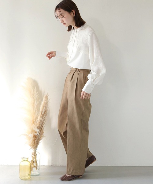 CLEIO（クレイオ）の「【CLEIO】異素材切替えカーブデザインシャツ/CURVE DESIGN SHIRT WITH DIFFERENT MATERIALS/940-11608（シャツ/ブラウス・レディース・ベージュ/ホワイト・FREE）」の21枚目の写真