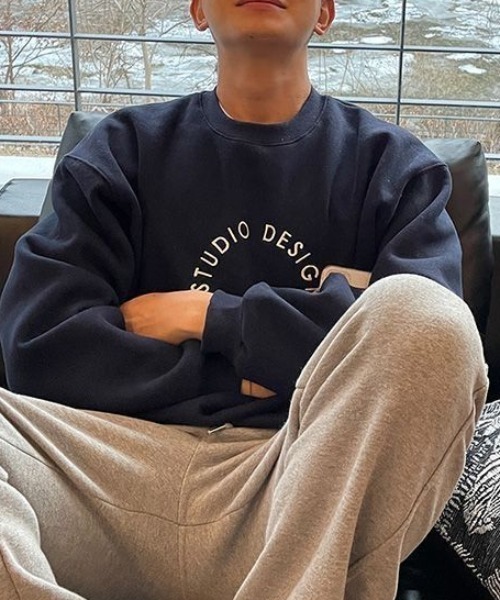 B.R.U（ブル）の「グラフィック裏起毛スウェット / トレーナー（スウェット・メンズ・ネイビー/グレー・FREE）」の6枚目の写真