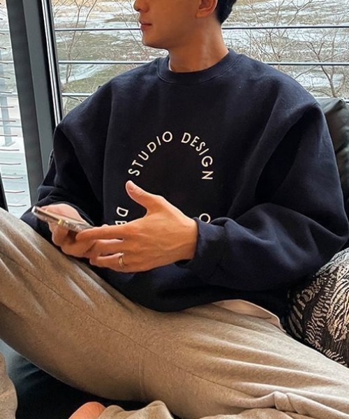 B.R.U（ブル）の「グラフィック裏起毛スウェット / トレーナー（スウェット・メンズ・ネイビー/グレー・FREE）」の10枚目の写真
