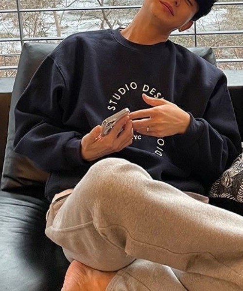 B.R.U（ブル）の「グラフィック裏起毛スウェット / トレーナー（スウェット・メンズ・ネイビー/グレー・FREE）」の11枚目の写真