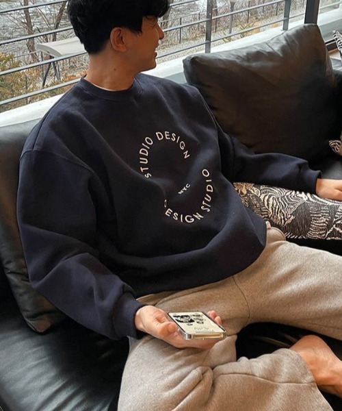 B.R.U（ブル）の「グラフィック裏起毛スウェット / トレーナー（スウェット・メンズ・ネイビー/グレー・FREE）」の4枚目の写真