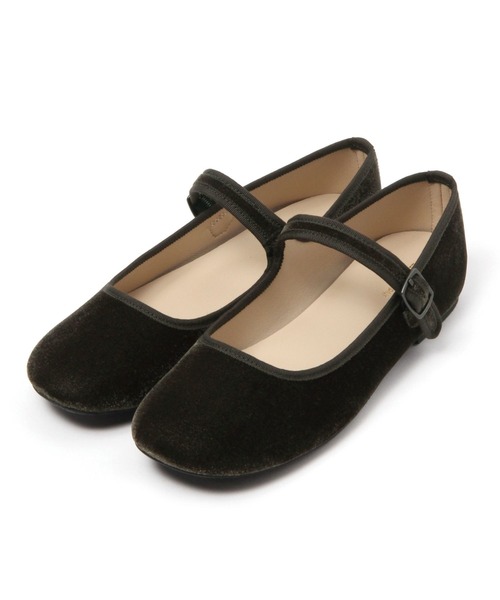 studio CLIP（スタディオクリップ）の「【撥水/消臭/抗菌防臭/クッションインソール】ワンストラップベロアシューズ（パンプス・レディース・アイボリー/キャメル/カーキ/ブラック・MEDIUM/LARGE）」の10枚目の写真