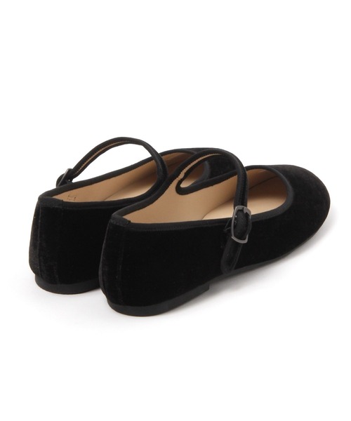 studio CLIP（スタディオクリップ）の「【撥水/消臭/抗菌防臭/クッションインソール】ワンストラップベロアシューズ（パンプス・レディース・アイボリー/キャメル/カーキ/ブラック・MEDIUM/LARGE）」の14枚目の写真