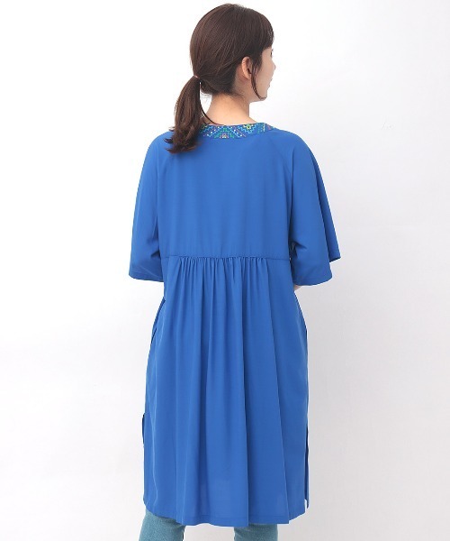 チチカカ（チチカカ）の「キカ刺繍チュニックワンピース（ワンピース・レディース・ライトグレー/ブラック/ブルー・FREE）」の13枚目の写真