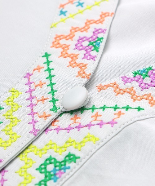 チチカカ（チチカカ）の「キカ刺繍チュニックワンピース（ワンピース・レディース・ライトグレー/ブラック/ブルー・FREE）」の21枚目の写真