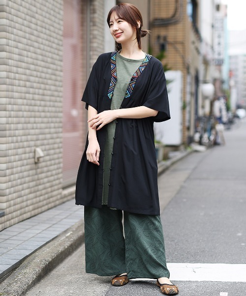 チチカカ（チチカカ）の「キカ刺繍チュニックワンピース（ワンピース・レディース・ライトグレー/ブラック/ブルー・FREE）」の5枚目の写真