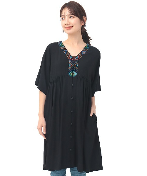 チチカカ（チチカカ）の「キカ刺繍チュニックワンピース（ワンピース・レディース・ライトグレー/ブラック/ブルー・FREE）」の11枚目の写真