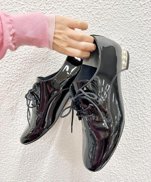 ESPERANZA（エスペランサ）の「フェイクパールヒールレースアップシューズ 24SS（ドレスシューズ・レディース・チョコ/ブラック系1・M/L/S/LL）」の2枚目の写真