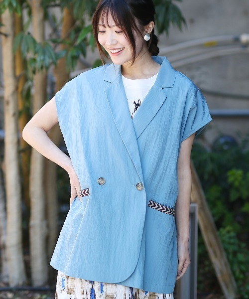 チチカカ（チチカカ）の「ヴィンテージテーラーカラーベスト（ベスト・レディース・ブルー/モカ・FREE）」の6枚目の写真