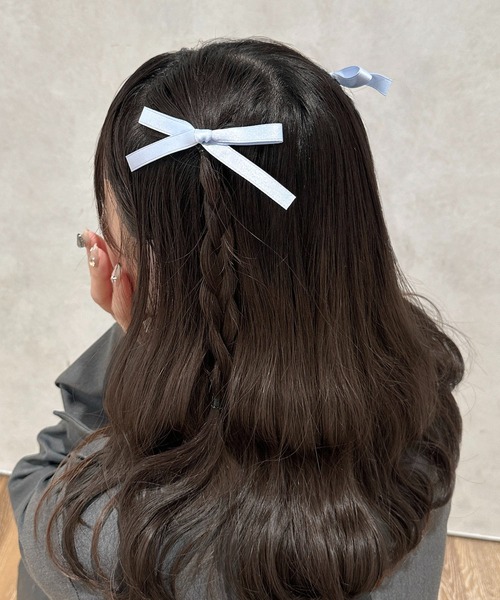 apres jour clair（アプレジュールクレア）の「【apres jour clair×ARIAZ】ヘアリボンクリップ４SET（バレッタ/ヘアクリップ・レディース・ホワイト/ライトブルー/ブラック・FREE）」の3枚目の写真