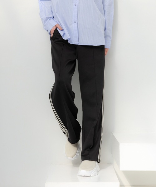 LAKOLE（ラコレ）の「ニットスニーカー / 107935（スニーカー・レディース・アイボリー/ブラック・LARGE/SMALL/MEDIUM）」の9枚目の写真