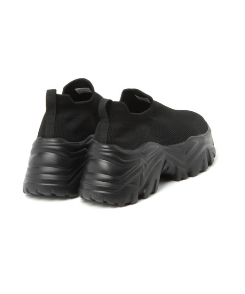 LAKOLE（ラコレ）の「ニットスニーカー / 107935（スニーカー・レディース・アイボリー/ブラック・LARGE/SMALL/MEDIUM）」の17枚目の写真