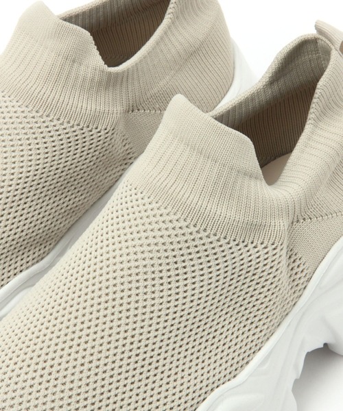 LAKOLE（ラコレ）の「ニットスニーカー / 107935（スニーカー・レディース・アイボリー/ブラック・LARGE/SMALL/MEDIUM）」の21枚目の写真