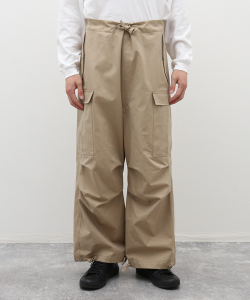 EDIFICE LA BOUCLE（エディフィスラブークル）の「【LA BOUCLE / ラブ―クル】50/2 ギャバジン カーゴパンツ（カーゴパンツ・メンズ・ベージュ/ネイビー・FREE）」の4枚目の写真