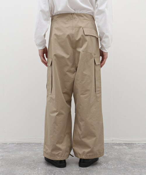 EDIFICE LA BOUCLE（エディフィスラブークル）の「【LA BOUCLE / ラブ―クル】50/2 ギャバジン カーゴパンツ（カーゴパンツ・メンズ・ベージュ/ネイビー・FREE）」の6枚目の写真