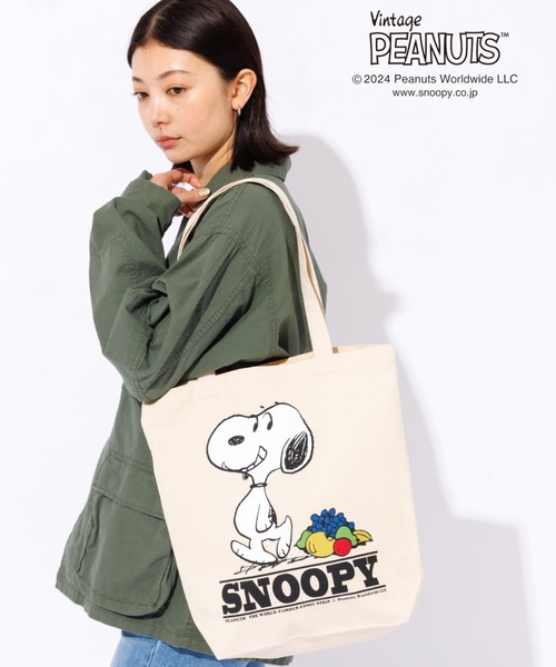 PEANUTS（ピーナッツ）の「【FRUIT OF THE LOOM】PEANUTSトートバッグ / A4サイズ対応（トートバッグ・レディース・ピンク/イエロー/ブルー/グリーン/アイボリー・フリー）」の2枚目の写真