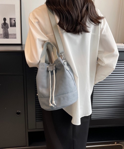 Miniministore(ミニミニストア)の「巾着 ショルダーバッグ レディース 軽量(ショルダーバッグ・レディース・ブラック/アイボリー/ブルー/ライトブラウン/グレー・FREE)」の7枚目の写真