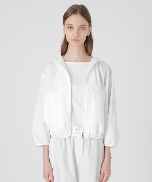 ブルーレーベルクレストブリッジ ストレッチプルーフクロスブルゾン BLUE LABEL CRESTBRIDGE（ブルーレーベルクレストブリッジ）の