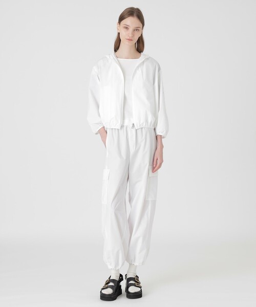 BLUE LABEL CRESTBRIDGE（ブルーレーベルクレストブリッジ）の