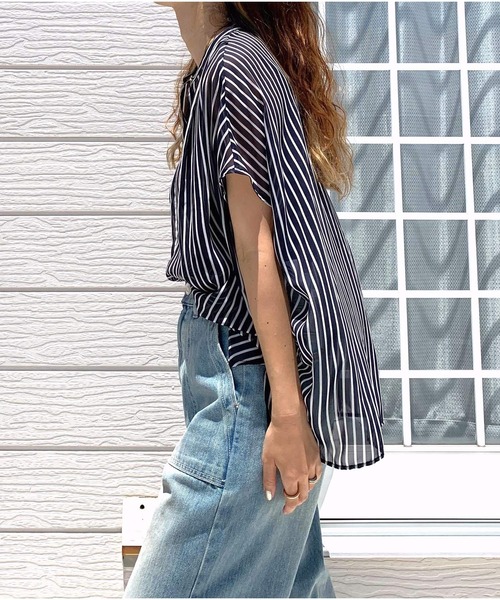 Q（キュー）の「ストライプスキッパーシャツ（シャツ/ブラウス・レディース・ホワイト系/ネイビー系・MEDIUM）」の4枚目の写真