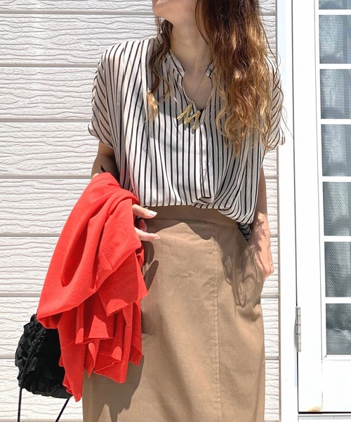 Q（キュー）の「ストライプスキッパーシャツ（シャツ/ブラウス・レディース・ホワイト系/ネイビー系・MEDIUM）」の7枚目の写真