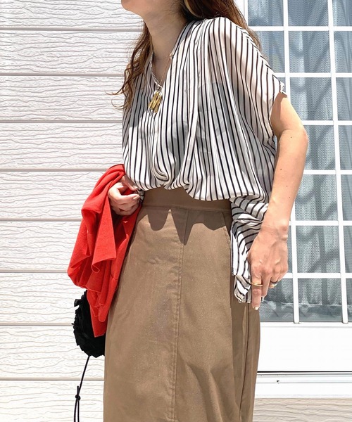 Q（キュー）の「ストライプスキッパーシャツ（シャツ/ブラウス・レディース・ホワイト系/ネイビー系・MEDIUM）」の8枚目の写真