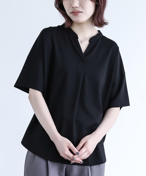 n'OrLABEL（ノアールレーベル）の「【機能素材】『イージーケアスキッパーデザインカットソー』（Tシャツ/カットソー・レディース・ブラック/グレイッシュブルー/オフホワイト/グレイッシュベージュ・1/2）」の2枚目の写真