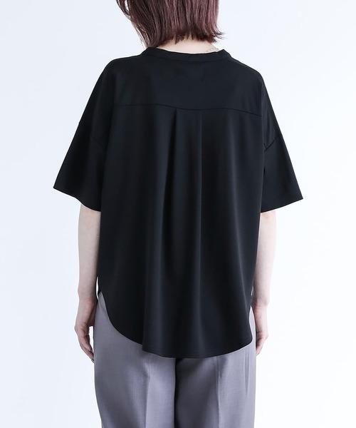 n'OrLABEL（ノアールレーベル）の「【機能素材】『イージーケアスキッパーデザインカットソー』（Tシャツ/カットソー・レディース・ブラック/グレイッシュブルー/オフホワイト/グレイッシュベージュ・1/2）」の18枚目の写真